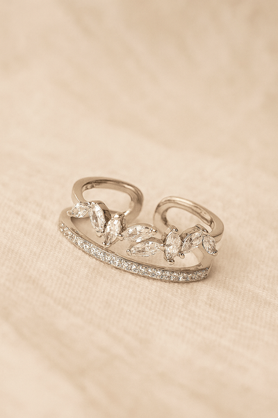 <h3>Anillo en Plata</h3><b>MOONLIGHT</b>